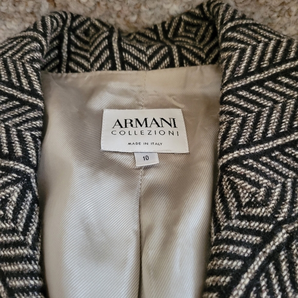 Women's Armani Blazer - Jacket - Picture 2 of 6